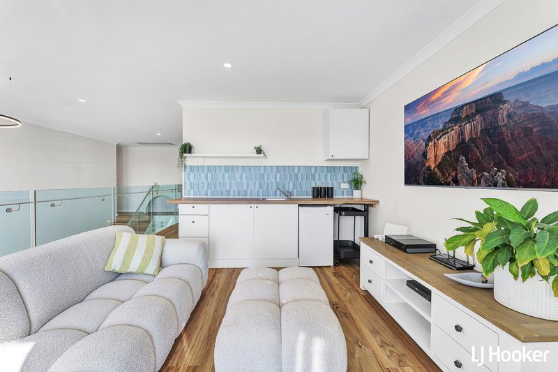 Photo - 11 Surpark Approach, Southern River WA 6110 - Image 9
