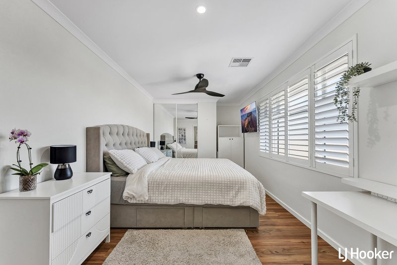 Photo - 11 Surpark Approach, Southern River WA 6110 - Image 16