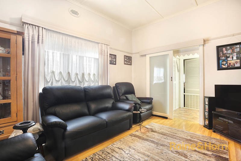 Photo - 11 Sussex Street, Moonee Ponds VIC 3039 - Image 6