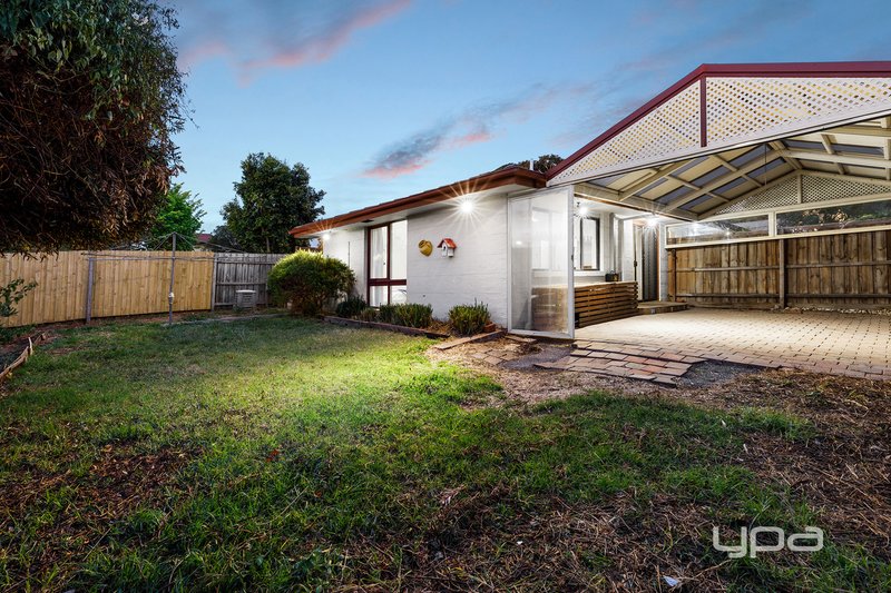 Photo - 11 Sutherland Street, Albanvale VIC 3021 - Image 15