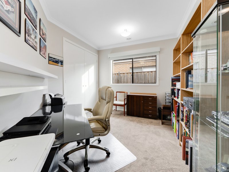 Photo - 11 Swanston Street, Clyde VIC 3978 - Image 2