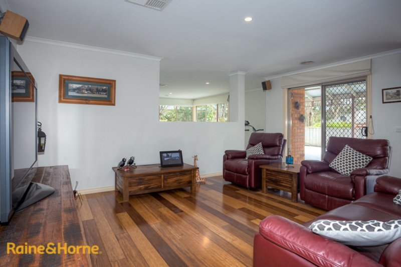 Photo - 11 Swift Parrot Close, Sunbury VIC 3429 - Image 8