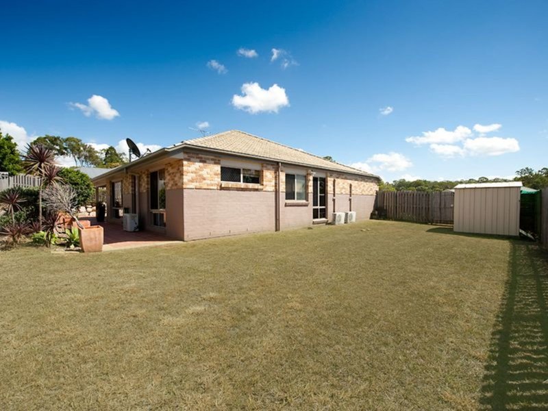 Photo - 11 Swordgrass Court, Kallangur QLD 4503 - Image 15