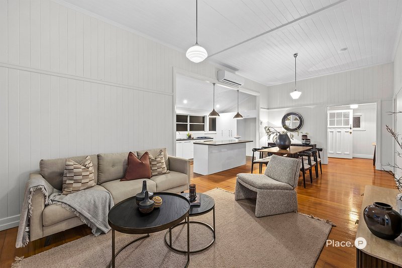 Photo - 11 Sylvia Street, Camp Hill QLD 4152 - Image 7