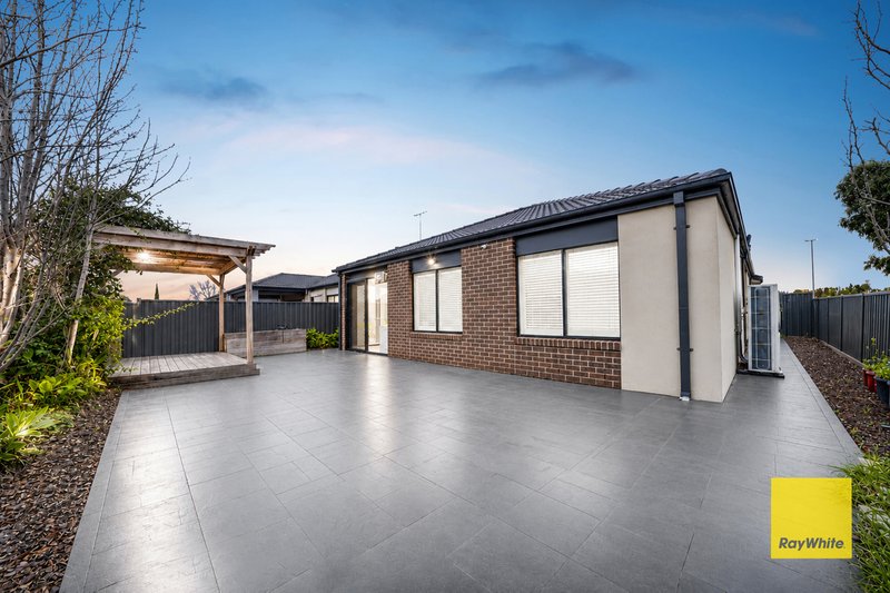 Photo - 11 Tallinga Street, Tarneit VIC 3029 - Image 12