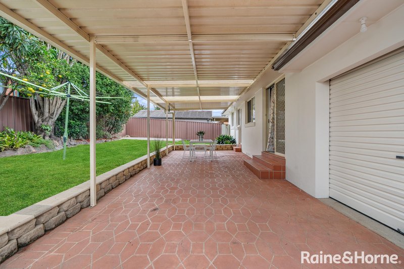 Photo - 11 Tallowwood Avenue, Casula NSW 2170 - Image 14