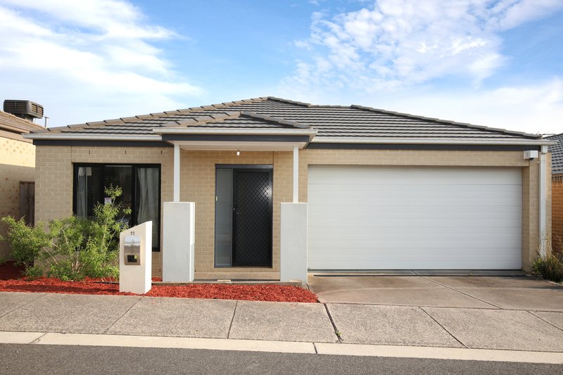 Photo - 11 Tanika Circuit, Croydon VIC 3136 - Image 1