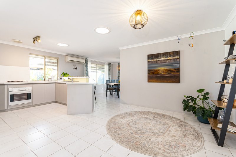 Photo - 11 Tapalla Turn, Merriwa WA 6030 - Image 9