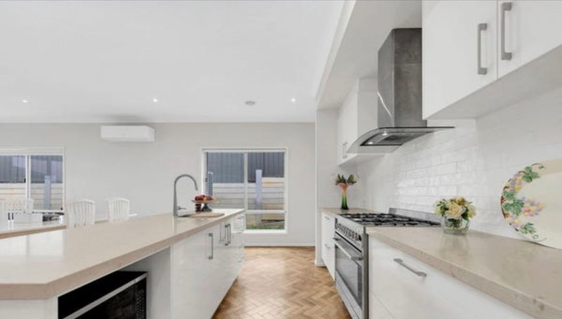 Photo - 11 Teatree Lane, Wallan VIC 3756 - Image 9