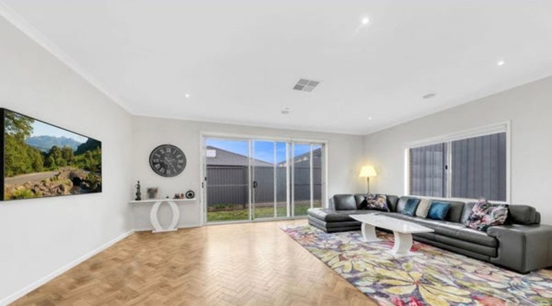 Photo - 11 Teatree Lane, Wallan VIC 3756 - Image 11