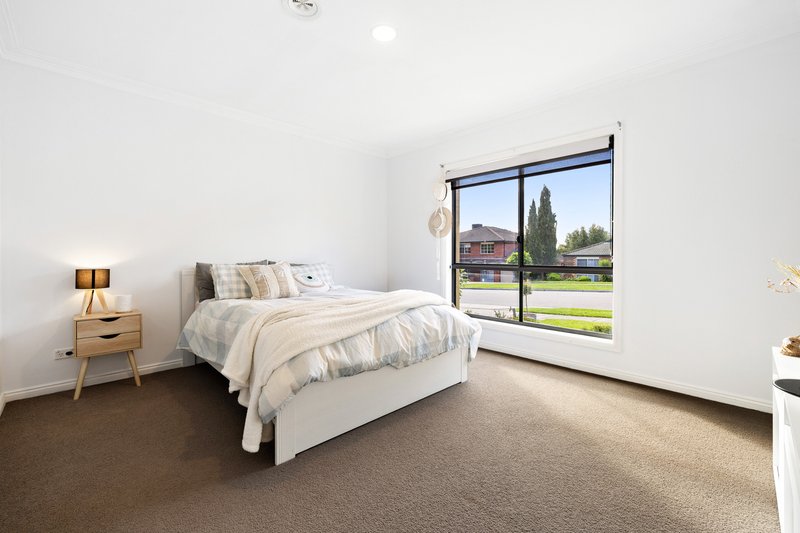 Photo - 11 Teofilo Drive, Lysterfield VIC 3156 - Image 12