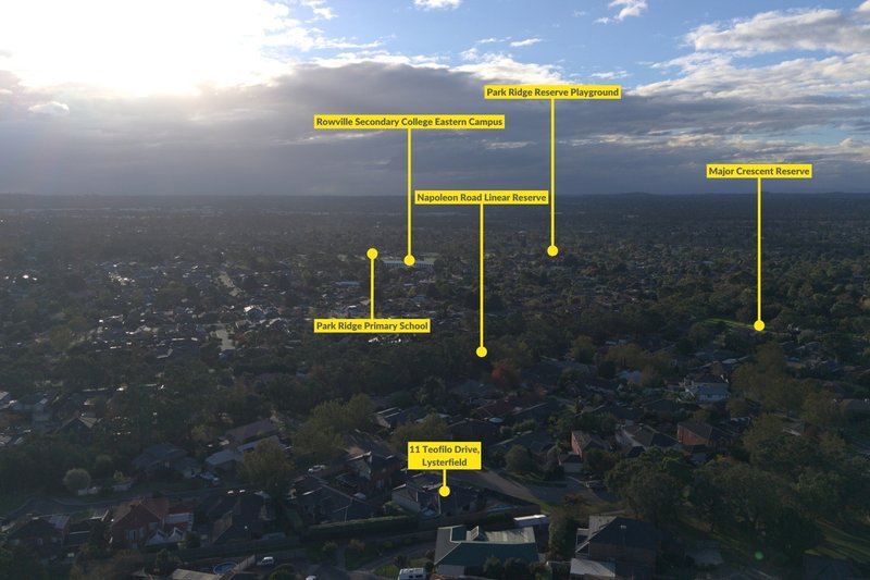 Photo - 11 Teofilo Drive, Lysterfield VIC 3156 - Image 23