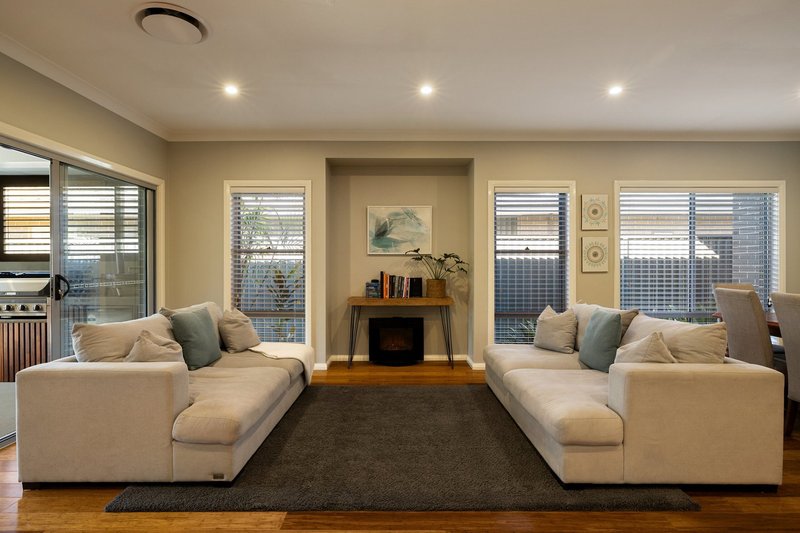 Photo - 11 Tess Circuit, Oran Park NSW 2570 - Image 11