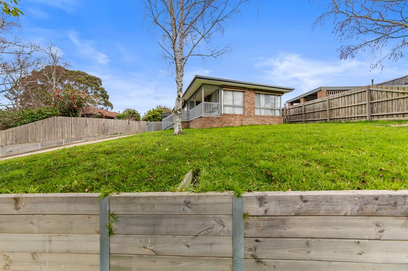Photo - 11 The Ridgeway , Pakenham VIC 3810 - Image 2