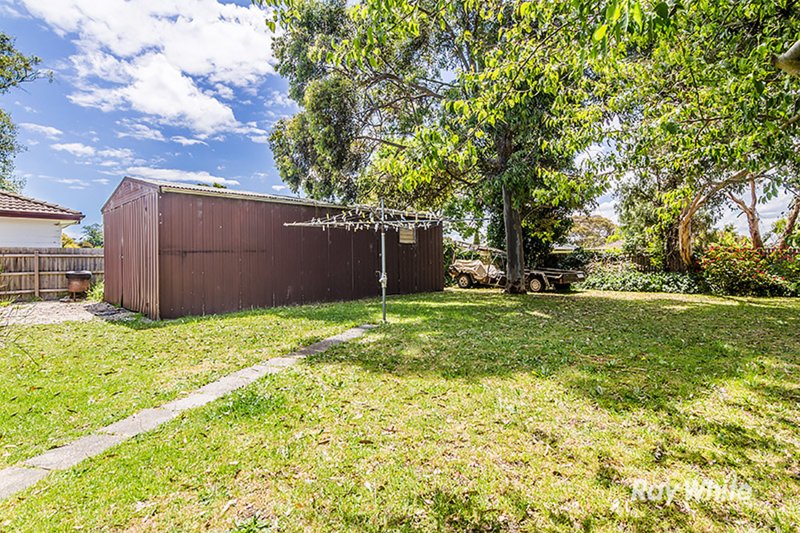 Photo - 11 Thompsons Road, Cranbourne North VIC 3977 - Image 16