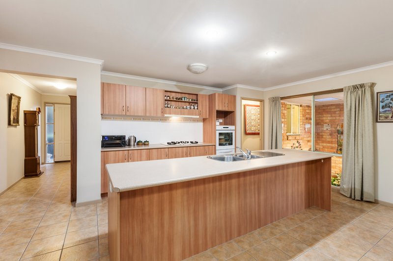 Photo - 11 Thoroughbred Boulevard, Doreen VIC 3754 - Image 2