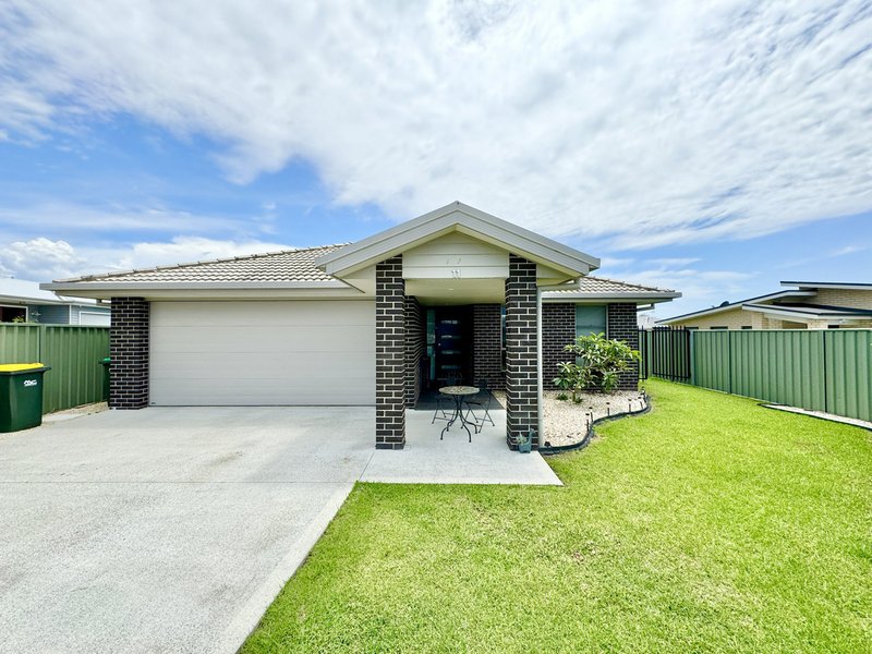 11 Threadfin Court, Old Bar NSW 2430