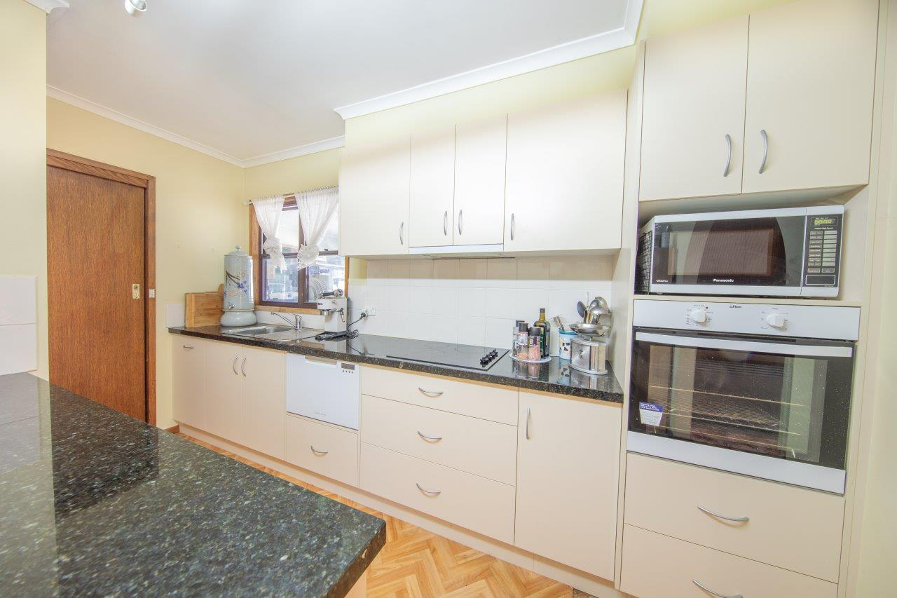 3-bedroom house at 11 THULE STREET, Barham NSW 2732, Murray River, New South Wales