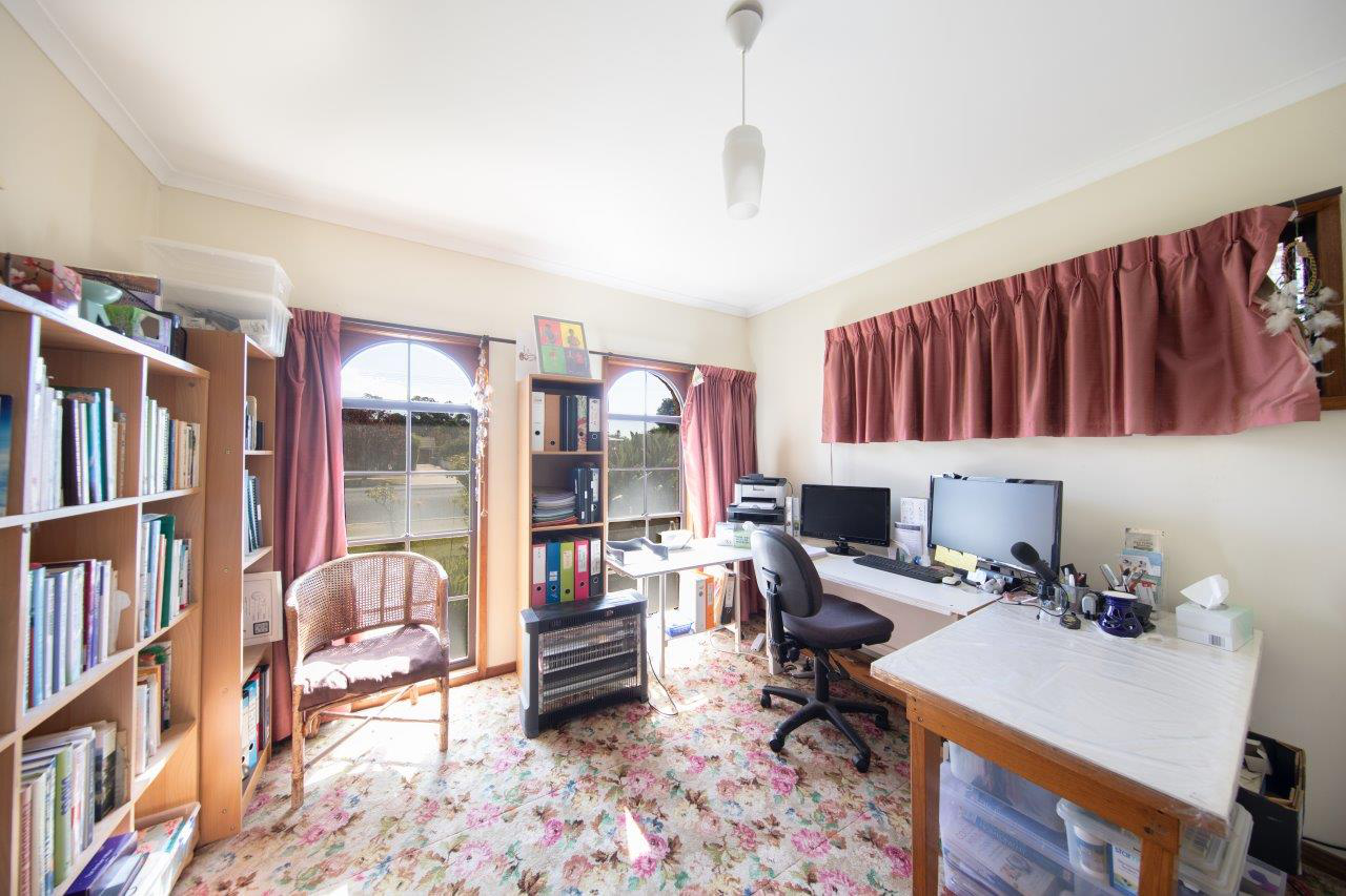 3-bedroom house at 11 THULE STREET, Barham NSW 2732, Murray River, New South Wales