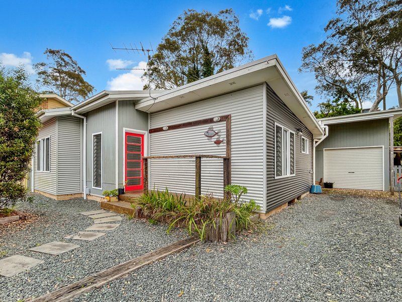 Photo - 11 Timbara Crescent, Surfside NSW 2536 - Image 1