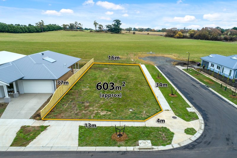 11 Tinsmith Drive, Kyneton VIC 3444