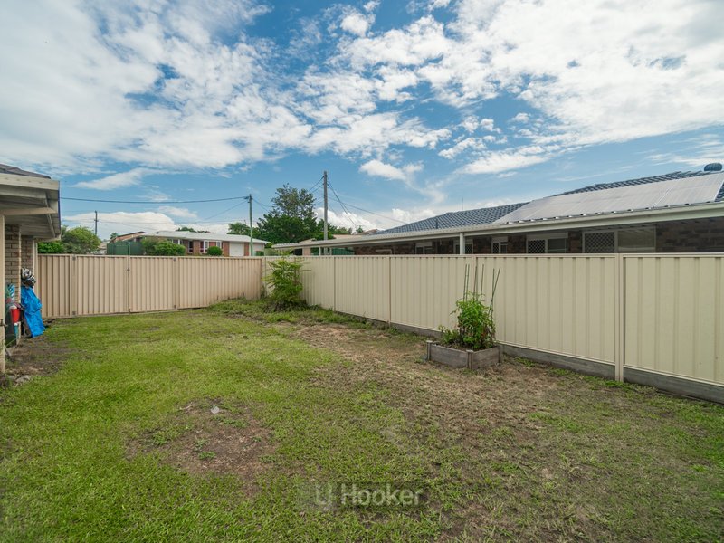 Photo - 11 Titan Court, Boronia Heights QLD 4124 - Image 6