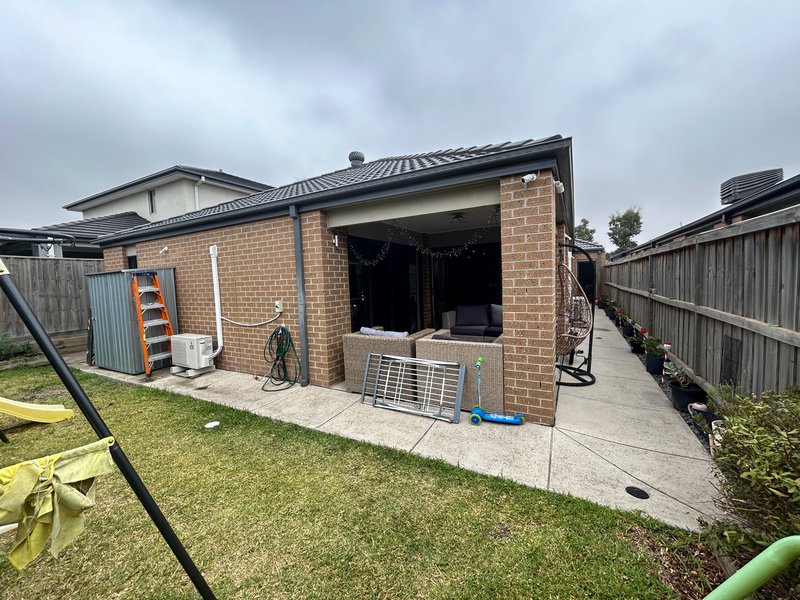 Photo - 11 Tivoli Way, Mickleham VIC 3064 - Image 17