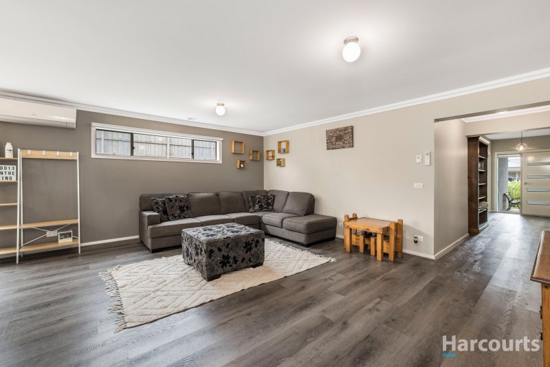 Photo - 11 Todman Street, Drouin VIC 3818 - Image 2