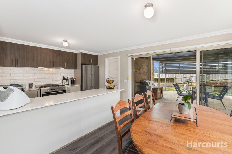 Photo - 11 Todman Street, Drouin VIC 3818 - Image 5