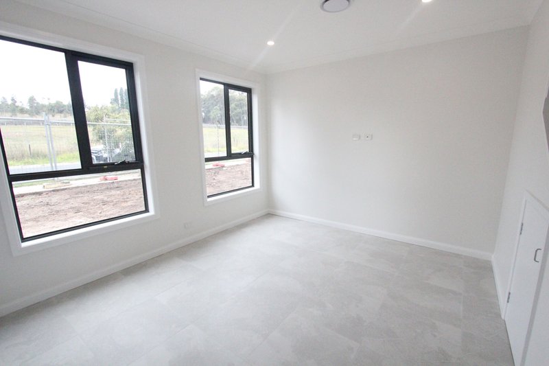 Photo - 1/1 Tokyo Road, Austral NSW 2179 - Image 3