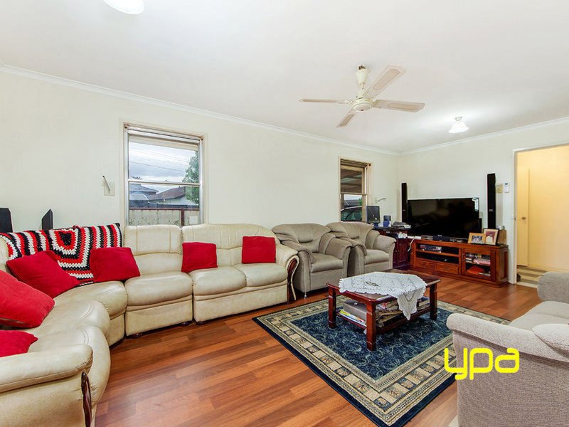 Photo - 11 Tollhouse Road, Kings Park VIC 3021 - Image 3