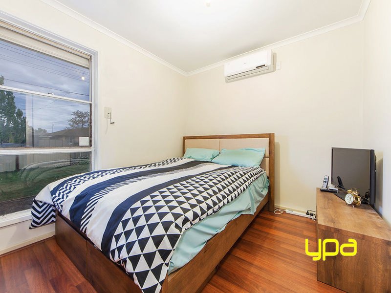 Photo - 11 Tollhouse Road, Kings Park VIC 3021 - Image 7