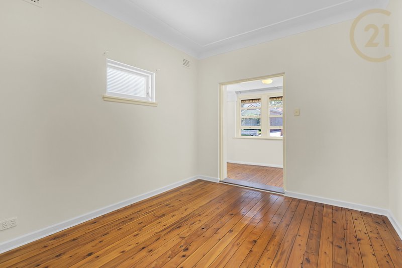 Photo - 11 Toomevara Street, Kogarah NSW 2217 - Image 3