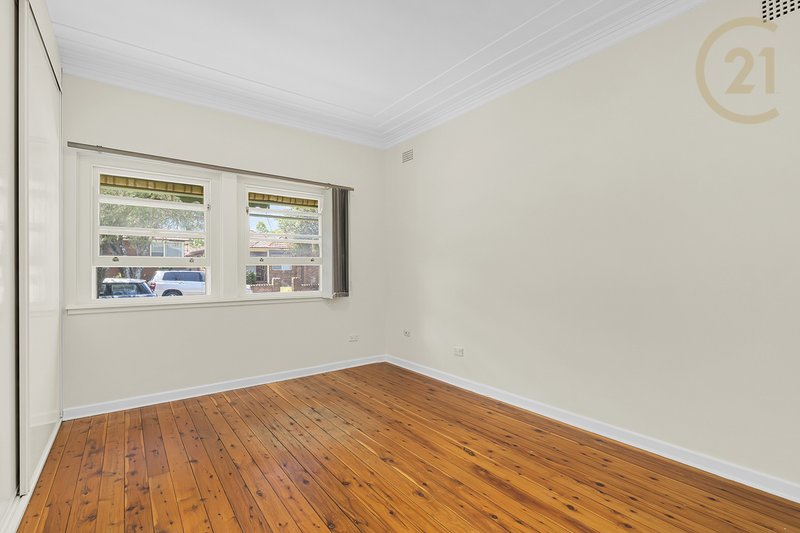 Photo - 11 Toomevara Street, Kogarah NSW 2217 - Image 4