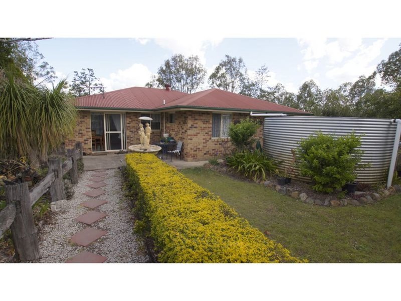 11 Topaz Crescent, Lockyer Waters QLD 4311