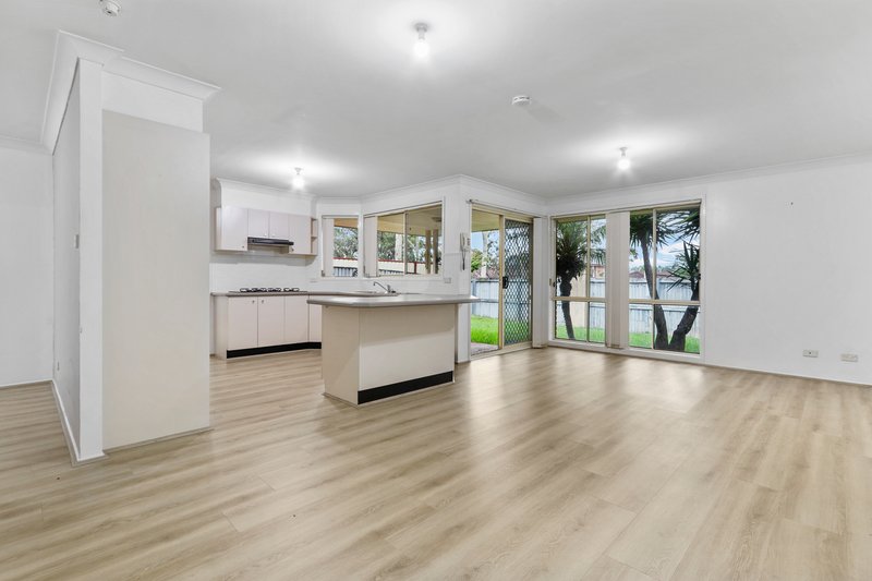 Photo - 11 Toscana Street, Prestons NSW 2170 - Image 5