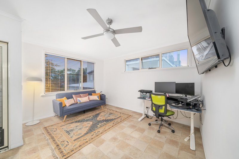 Photo - 11 Tramore Street, Margate QLD 4019 - Image 25