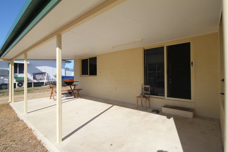 Photo - 11 Trevally St , Taylors Beach QLD 4850 - Image 11