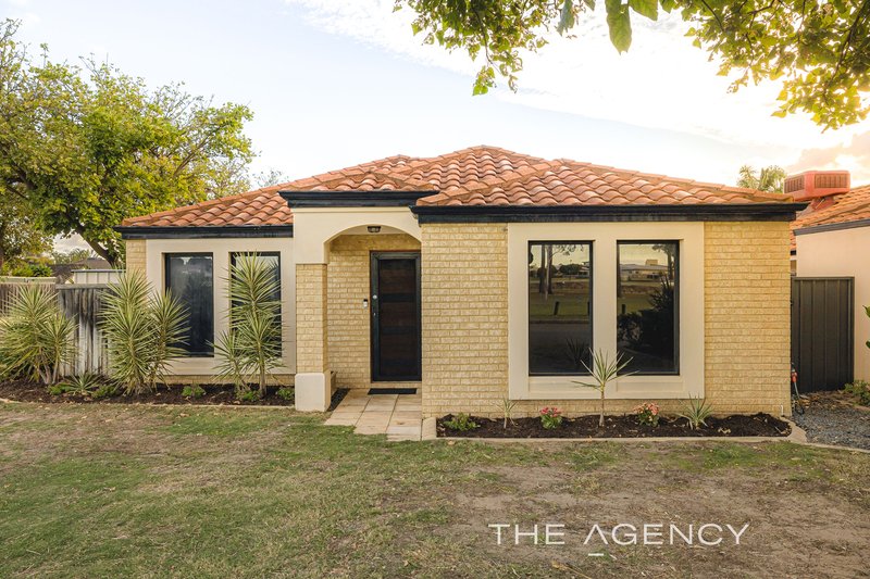 Photo - 11 Trieste Avenue, Ellenbrook WA 6069 - Image 1