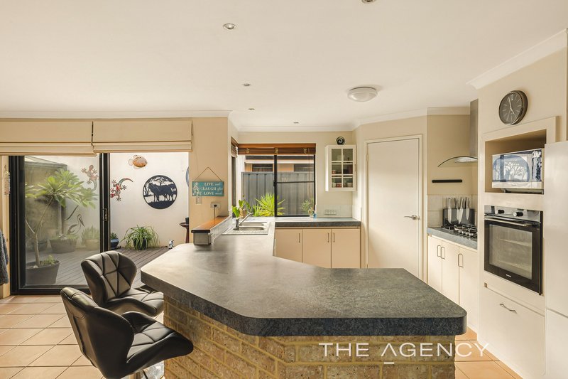 Photo - 11 Trieste Avenue, Ellenbrook WA 6069 - Image 11