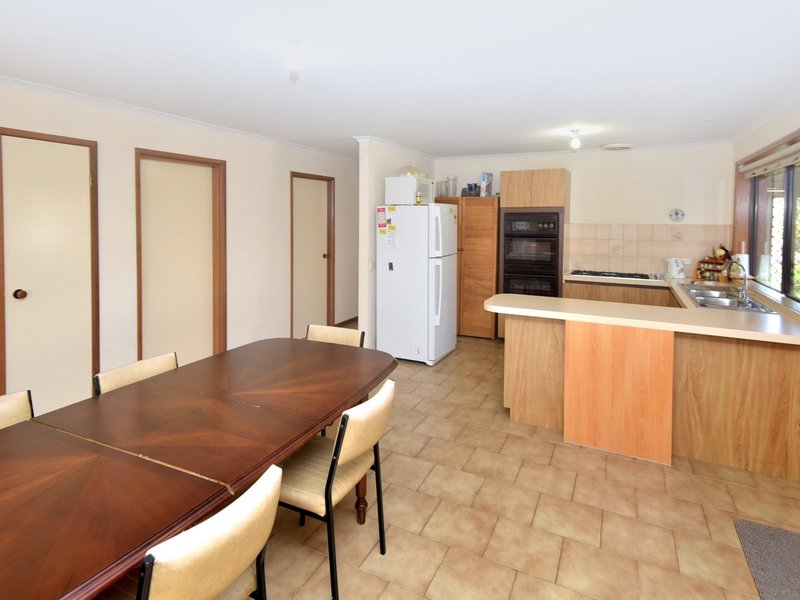 Photo - 11 Trilby Avenue, St Leonards VIC 3223 - Image 5