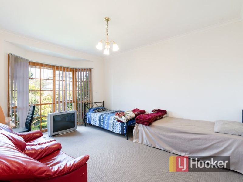 Photo - 11 Truslove Court, Endeavour Hills VIC 3802 - Image 5