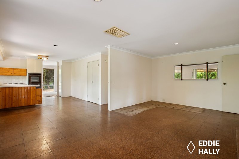 11 Tuart Place, Yangebup WA 6164