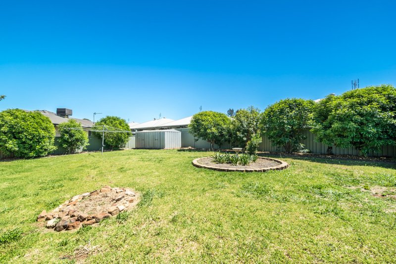 Photo - 11 Tulloch Place, Dubbo NSW 2830 - Image 12