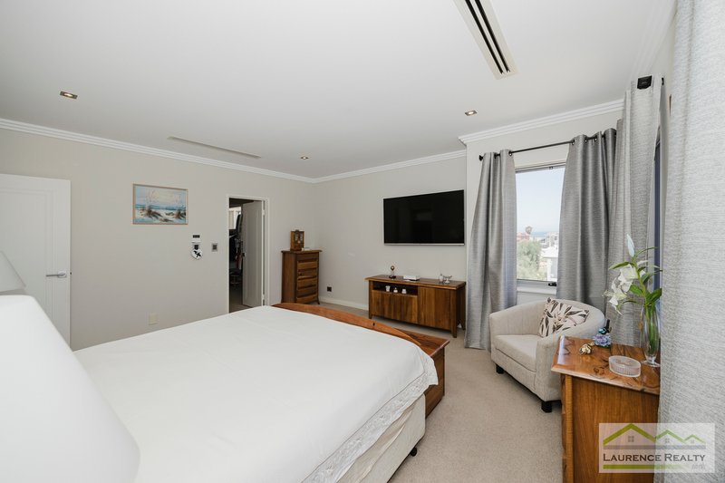 Photo - 11 Tulsa Court, Mindarie WA 6030 - Image 12