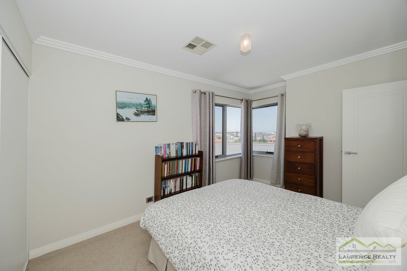 Photo - 11 Tulsa Court, Mindarie WA 6030 - Image 18