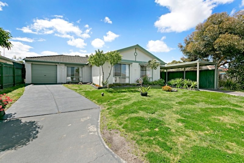 11 Turnstone Court, Carrum Downs VIC 3201