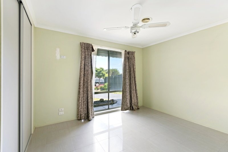 Photo - 11 Turnstone Court, Carrum Downs VIC 3201 - Image 6