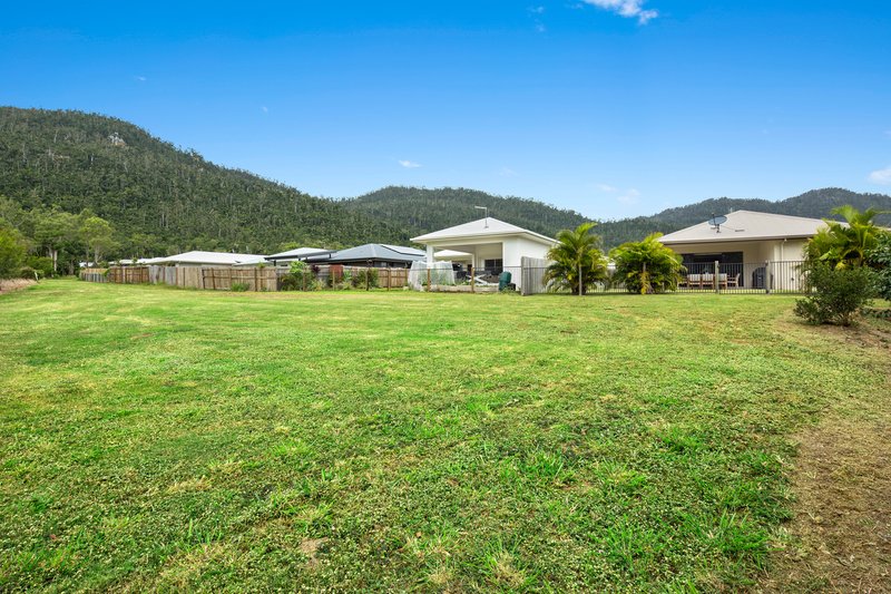 Photo - 11 Twin Creek Court, Cannonvale QLD 4802 - Image 11