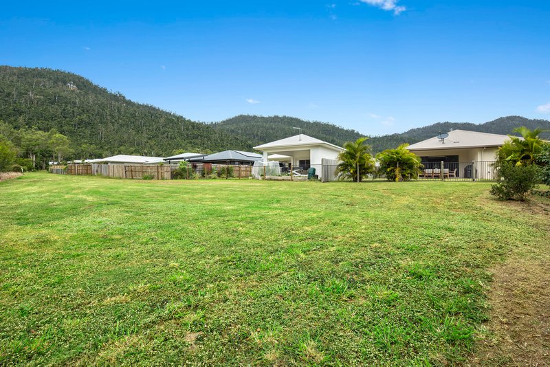 Photo - 11 Twin Creek Court, Cannonvale QLD 4802 - Image 20